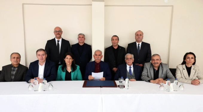 Tarihi açıklama! İmralı: Tüm gruplar silah bırakmalı PKK kendisini feshetmeli