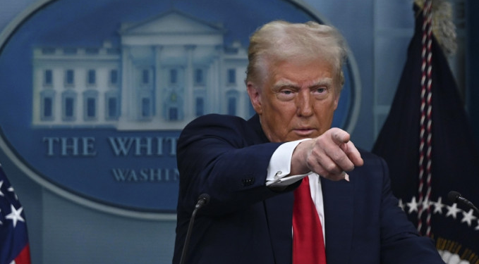 Trump’tan Biden’a şok: Tüm izinleri iptal edildi