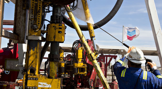 Trump’tan Venezuela kararı- Chevron’un petrol lisansını iptal etti