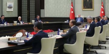 Ahlat’ta Kabine mesaisi: Gündemde neler var?