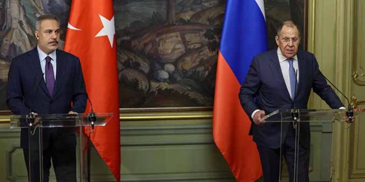 Bakan Fidan, Lavrov ile Alaska Zirvesi’ni görüştü