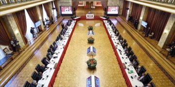 Meclis’te komisyon toplandı: Hukukçular dinlenecek