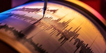 Şili’de 7.5 büyüklüğünde deprem