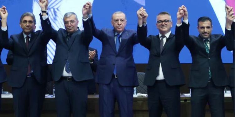 2 belediye daha AK Parti’ye geçti