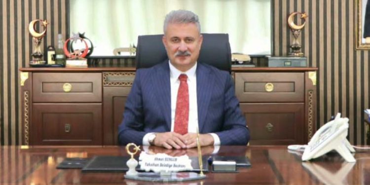 Belediye başkanı gözaltında: AK Parti disipline sevk etti