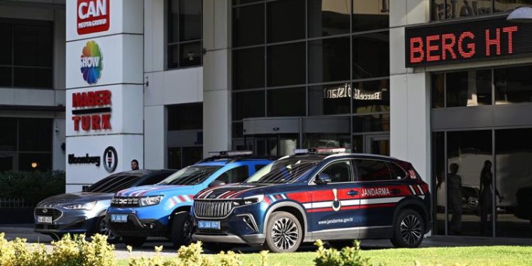 Can Holding’e ‘kara para’ operasyonu! Habertürk ve Show TV dahil 121 şirkete el kondu