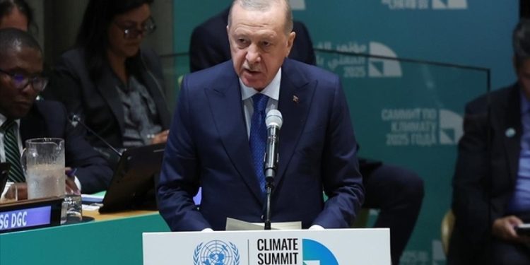 Erdoğan: 2053 yılı için net sıfır emisyon hedefimiz devam ediyor