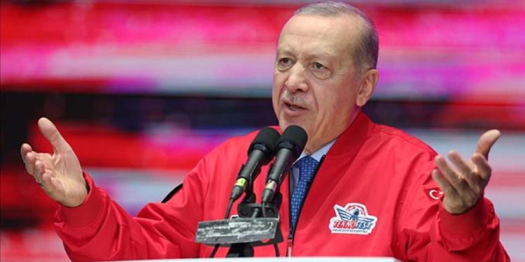 Erdoğan: Kudüs’e ait tek bir çakıl taşını vermeyiz