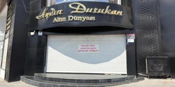 ‘Kısa bir mola’ notu bırakan kuyumcu çift ortada kayboldu