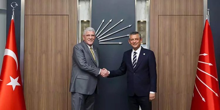 Müsavat Dervişoğlu, Özgür Özel’i makamında ziyaret etti