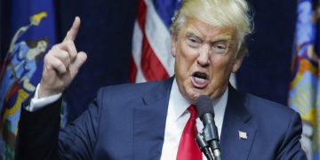 Trump: Afganistan’daki üssü geri istiyoruz