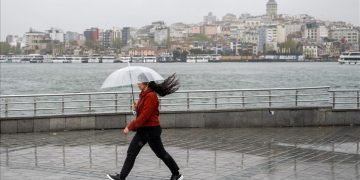 Uzman uyardı: Marmara’da 10 dereceye varan düşüş ve yağışlar kapıda