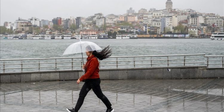 Uzman uyardı: Marmara’da 10 dereceye varan düşüş ve yağışlar kapıda