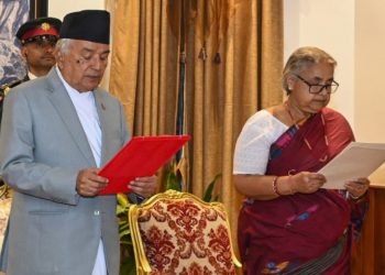 Yolsuzluk karşıtlığıyla tanınan Karki, Nepal’in ilk kadın başbakanı oldu