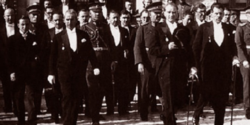 Türkiye Cumhuriyeti 102 yaşında