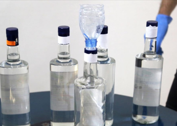 81 ilde dev operasyon: 30 bin şişe sahte içki ele geçirildi