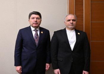 Bakan Tunç’tan Riyad’da yoğun diplomasi: Dört bakanla görüşme