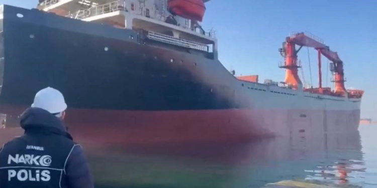 Dev şebeke çöktü: Uyuşturucu baronlarına büyük darbe!