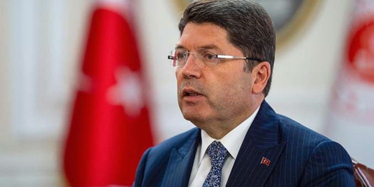 Bakan Tunç duyurdu: Cezaevlerinden tahliyeler başladı