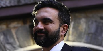 İlk Müslüman belediye başkanı Mamdani göreve başlıyor