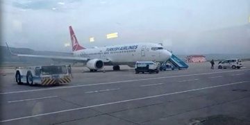 Olumsuz hava koşulları nedeniyle THY ve AJet’ten sefer iptali