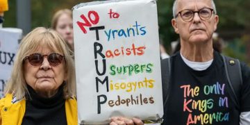 ABD ve Donald Trump, Londra’da protesto edildi