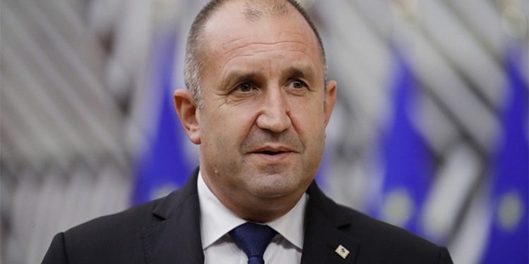 Bulgaristan Cumhurbaşkanı Rumen Radev istifa kararı aldı