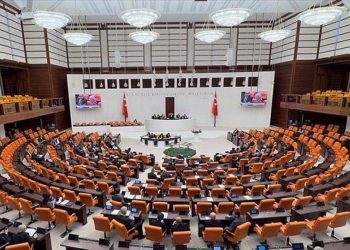 CHP’nin emekli önerisi reddedildi