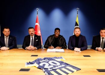 Fenerbahçe, Musaba’yı kadrosuna kattı