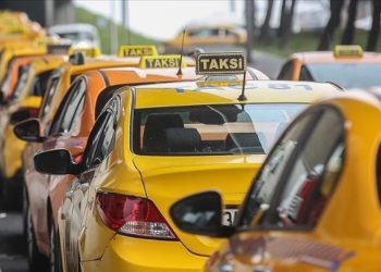 İBB taksi ihalesinde en yüksek plaka 5,35 milyon liraya satıldı