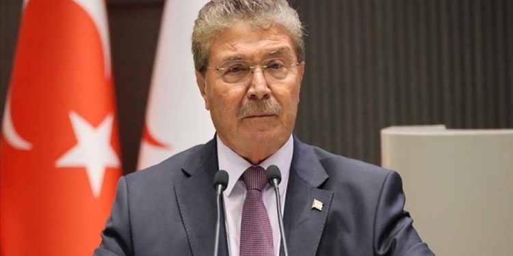 KKTC Başbakanı Üstel’den Rumların yeni yıl videosuna tepki