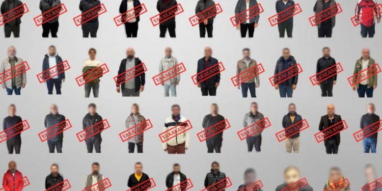 Kırmızı bültenle aranan 40 suçlu Türkiye’ye getirildi