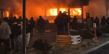 Lüks kayak merkezinde patlama: 40 ölü, 100 yaralı!