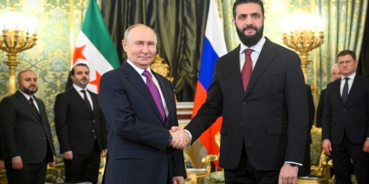 Putin–Şara zirvesi: Moskova’dan Suriye’nin toprak bütünlüğüne destek