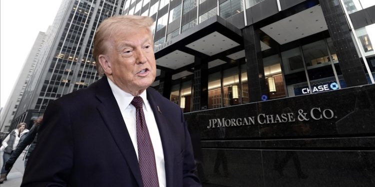 Trump: JPMorgan’a iki hafta içinde dava açacağım