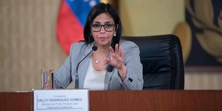 Venezuela’da geçici devlet başkanı kararı