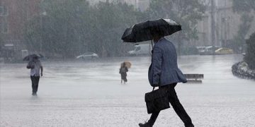 AKOM İstanbul için saat verdi! Kuvvetli sağanak geliyor