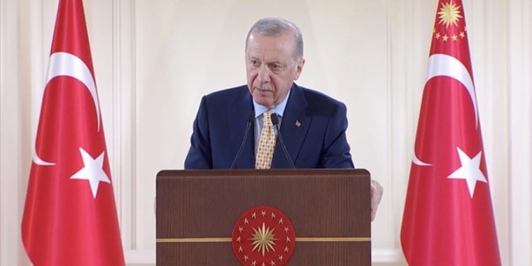 Erdoğan: Dünyada Türkiye rüzgarı esiyor