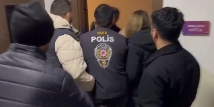 Forex dolandırıcılarına operasyon! 17 kişi yakalandı