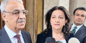 Öcalan: Ayrı devlet değil demokratik birlik