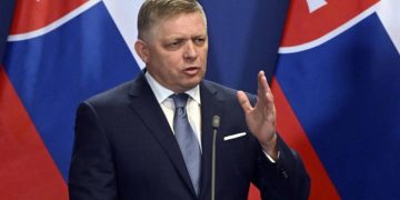 Slovakya’dan Ukrayna’ya elektrik resti