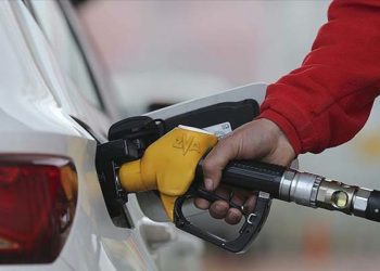 Akaryakıta büyük zam: Motorin 75 TL’ye ulaştı