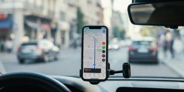 Araçta telefon tutucuya yasak: 21 bin TL ceza geliyor