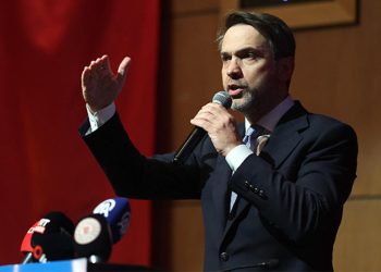 Bayraktar’dan İran gazı açıklaması: Herhangi bir kesinti yok