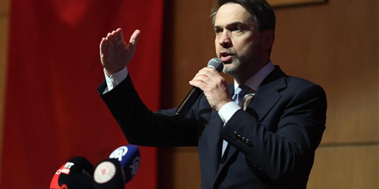 Bayraktar’dan İran gazı açıklaması: Herhangi bir kesinti yok