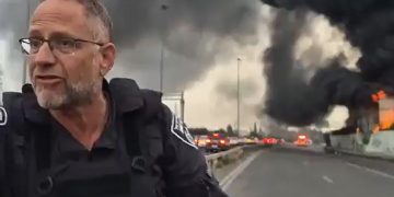 Büyük panik! Tel Aviv’e füze düştü