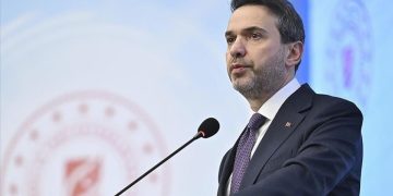 Doğalgaza zam var mı? Bakan Bayraktar o tarihi işaret etti