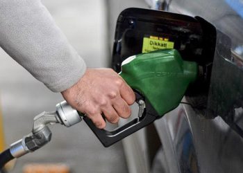 Eşel Mobil uygulanmasına rağmen akaryakıta yine zam geldi