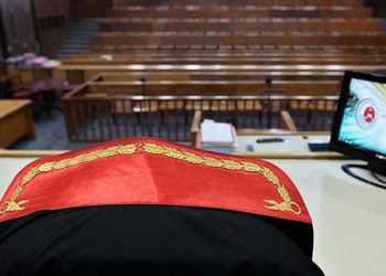 HSK Kararnamesiyle 12 hakim ve savcının görev yeri değişti