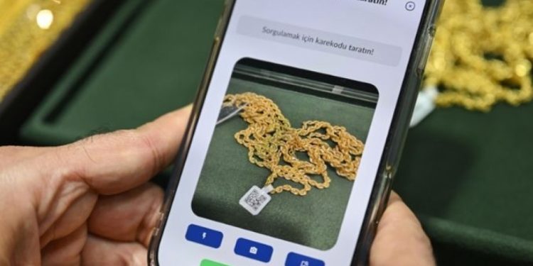 İKO’dan yeni uygulama: Konuma göre altın fiyatları takibi